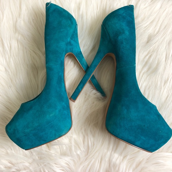 Steve Madden Turquoise Suede Platform Pumps - Picture 3 of 6